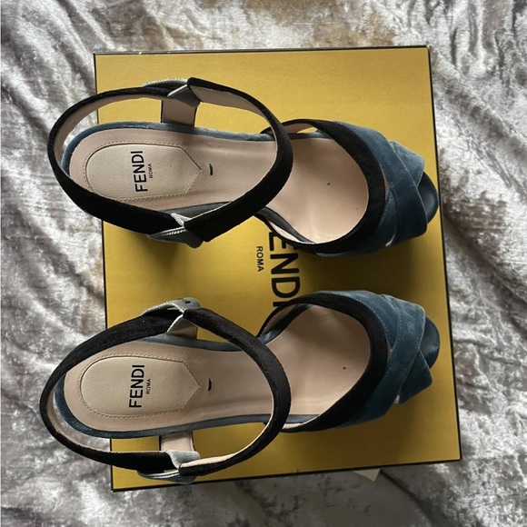 Fendi Velvet Platform Sandals in Black and Blue Size 36 - Picture 2 of 7